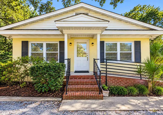 Photo 2 of Single family home for sale at 3500 N Kings Hwy, Myrtle Beach, SC 29577 | MLS# 2623815 | Listing updated on 2026-10-27