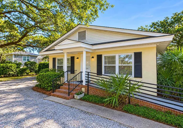 Photo 3 of Single family home for sale at 3500 N Kings Hwy, Myrtle Beach, SC 29577 | MLS# 2623815 | Listing updated on 2026-10-27
