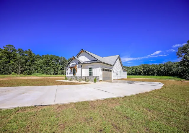 Photo 3 of Single family home for sale at 4240 Johnson Shelley Rd, Conway, SC 29526 | MLS# 2623939 | Listing updated on 2026-10-02
