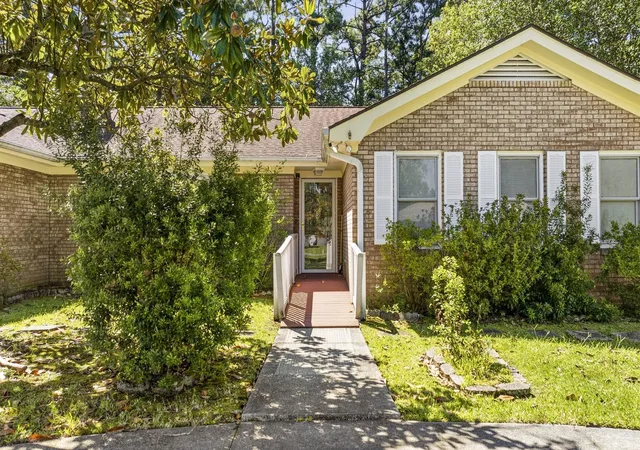 Photo 2 of Sale Pending at 78 Plantation Rd, Myrtle Beach, SC 29588 | MLS# 2623975 | Listing updated on 2026-10-11
