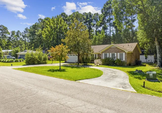 Photo 3 of Sale Pending at 78 Plantation Rd, Myrtle Beach, SC 29588 | MLS# 2623975 | Listing updated on 2026-10-11