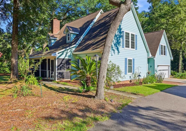 Photo 3 of Sale Pending at 587 Hawthorn Dr, Pawleys Island, SC 29585 | MLS# 2623976 | Listing updated on 2026-10-05