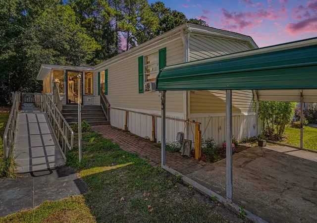 Photo 1 of Manufactured home for sale at 932 Pine Thicket St, Myrtle Beach, SC 29577 | MLS# 2624009 | Listing updated on 2026-10-09