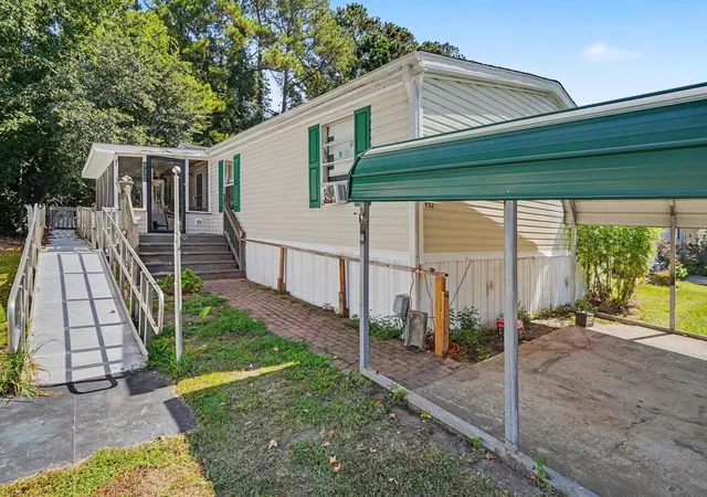Photo 2 of Manufactured home for sale at 932 Pine Thicket St, Myrtle Beach, SC 29577 | MLS# 2624009 | Listing updated on 2026-10-09