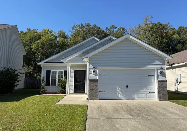 Photo 1 of Sale Pending at 1031 Oglethorpe Dr, Conway, SC 29527 | MLS# 2624018 | Listing updated on 2026-10-02