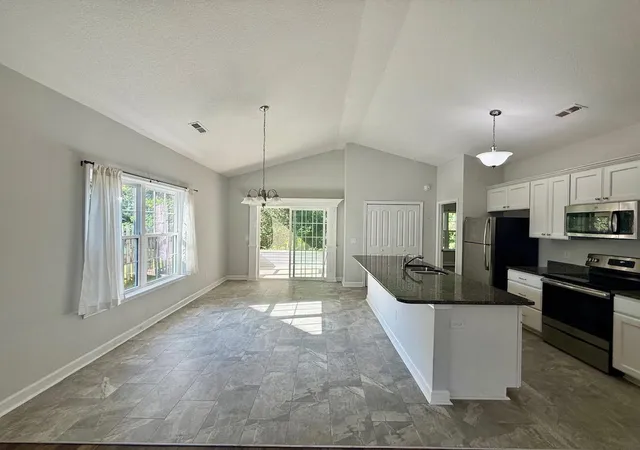 Photo 3 of Sale Pending at 1031 Oglethorpe Dr, Conway, SC 29527 | MLS# 2624018 | Listing updated on 2026-10-02