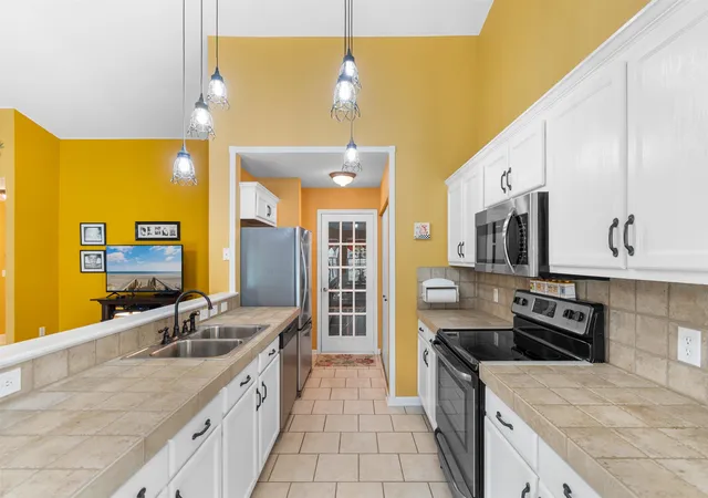 Photo 4 of Single family home for sale at 636 Pepperbush Dr, Myrtle Beach, SC 29579 | MLS# 2624021 | Listing updated on 2026-09-30