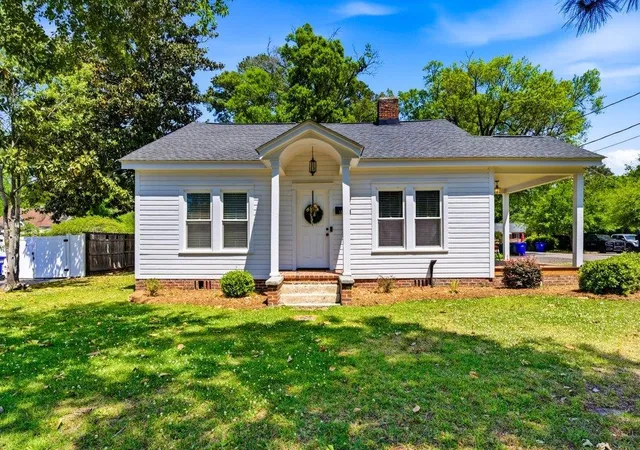 Photo 1 of Single family home for sale at 1300 Main St, Conway, SC 29526 | MLS# 2624023 | Listing updated on 2026-09-30