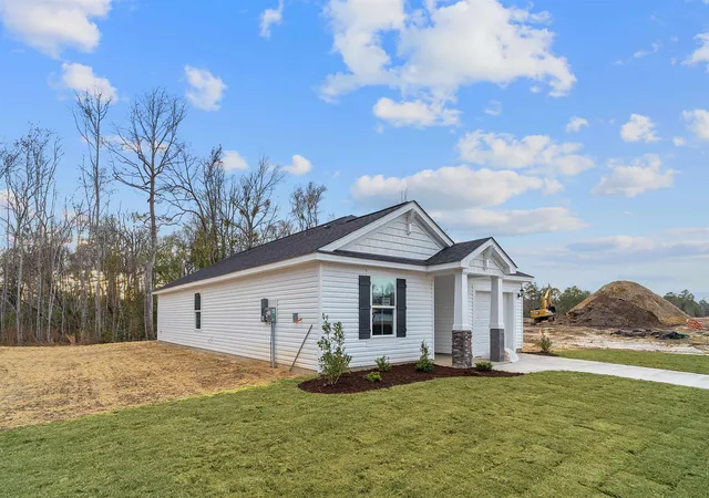 Photo 3 of Single family home for sale at 928 Caswell Dr, Conway, SC 29527 | MLS# 2624048 | Listing updated on 2026-10-11