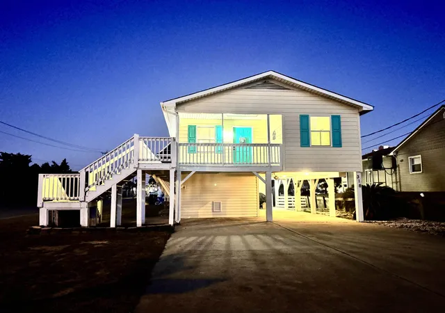 Photo 1 of Single family home for sale at 318 31st Avenue N, North Myrtle Beach, SC 29582 | MLS# 2624078 | Listing updated on 2026-10-08