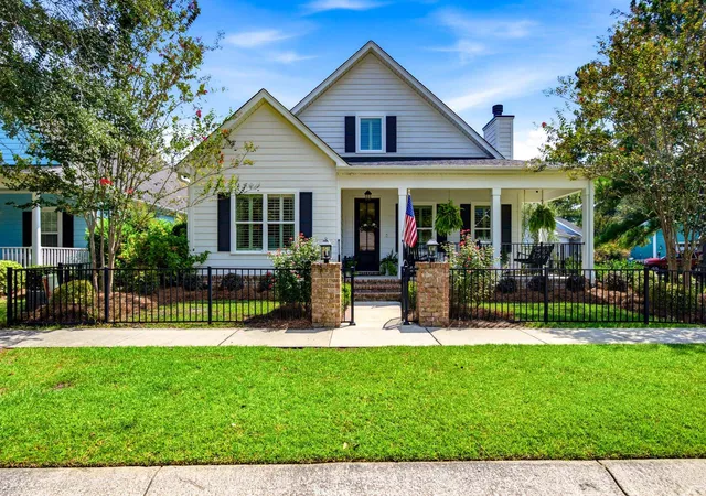 Photo 1 of Sale Pending at 425 Greenwich Dr, Conway, SC 29526 | MLS# 2624172 | Listing updated on 2026-10-06