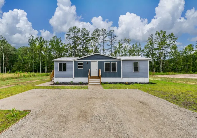 Manufactured home for sale at 4439 Old Tram Rd, Conway, SC 29527 | MLS# 2624231