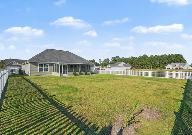 Photo 4 of Single family home for sale at 215 Turning Pines Loop, Myrtle Beach, SC 29579 | MLS# 2624305 | Listing updated on 2026-10-02