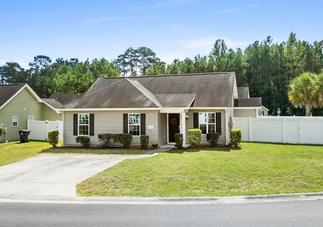 Photo 1 of Single family home for sale at 265 Upper Saddle Cir, Conway, SC 29526 | MLS# 2624318 | Listing updated on 2026-10-11