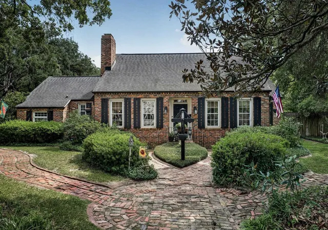 Photo 1 of Single family home for sale at 500 Orange St, Georgetown, SC 29440 | MLS# 2624379 | Listing updated on 2026-10-08