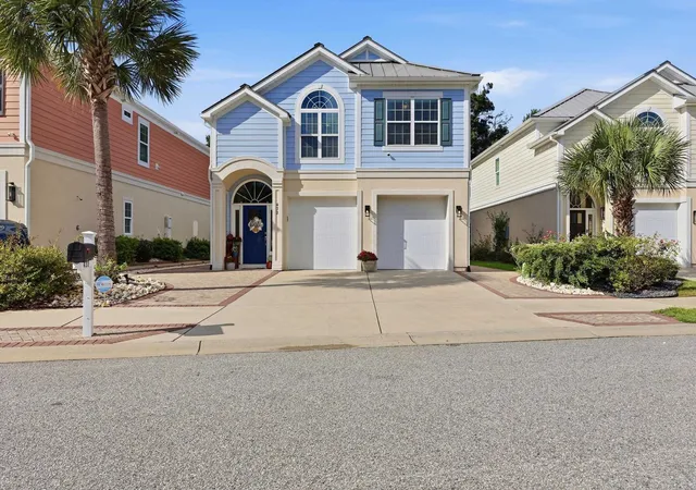 Single family home for sale at 433 7th Avenue S, North Myrtle Beach, SC 29582 | MLS# 2624413