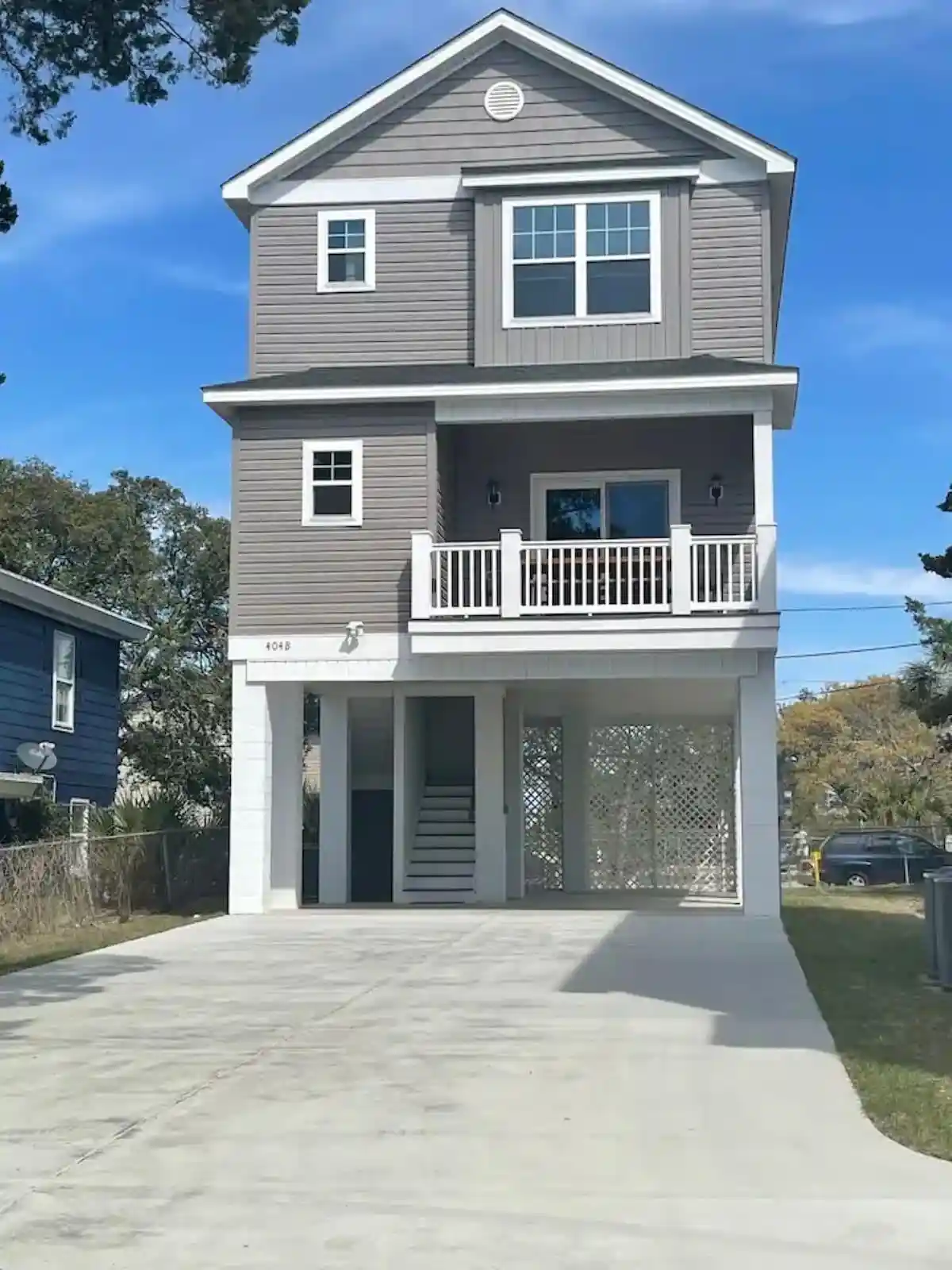 Photo 1 of Single family home for sale at 404 6th Avenue N, Myrtle Beach, SC 29577 | MLS# 2624450 | Listing updated on 2026-10-21