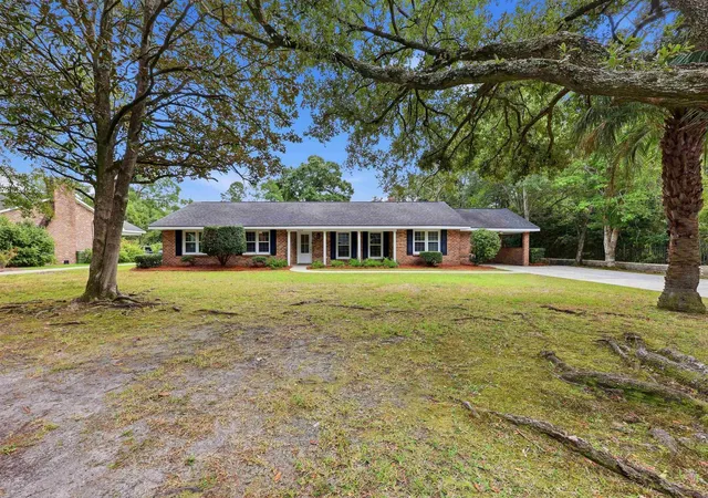 Photo 2 of Single family home for sale at 1123 Cuttino St, Georgetown, SC 29440 | MLS# 2624514 | Listing updated on 2026-10-06