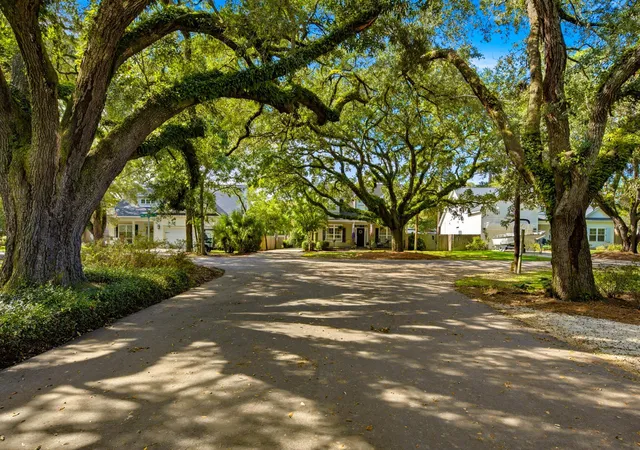 Photo 2 of Single family home for sale at 919 Palmetto St, Georgetown, SC 29440 | MLS# 2624612 | Listing updated on 2026-10-07