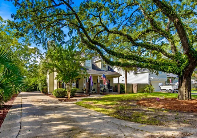 Photo 3 of Single family home for sale at 919 Palmetto St, Georgetown, SC 29440 | MLS# 2624612 | Listing updated on 2026-10-07