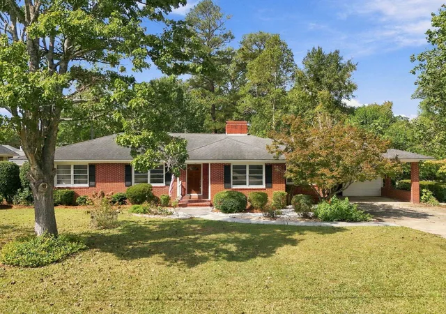 Photo 1 of Single family home for sale at 1307 Fairlane Dr, Florence, SC 29505 | MLS# 2624661 | Listing updated on 2026-10-07