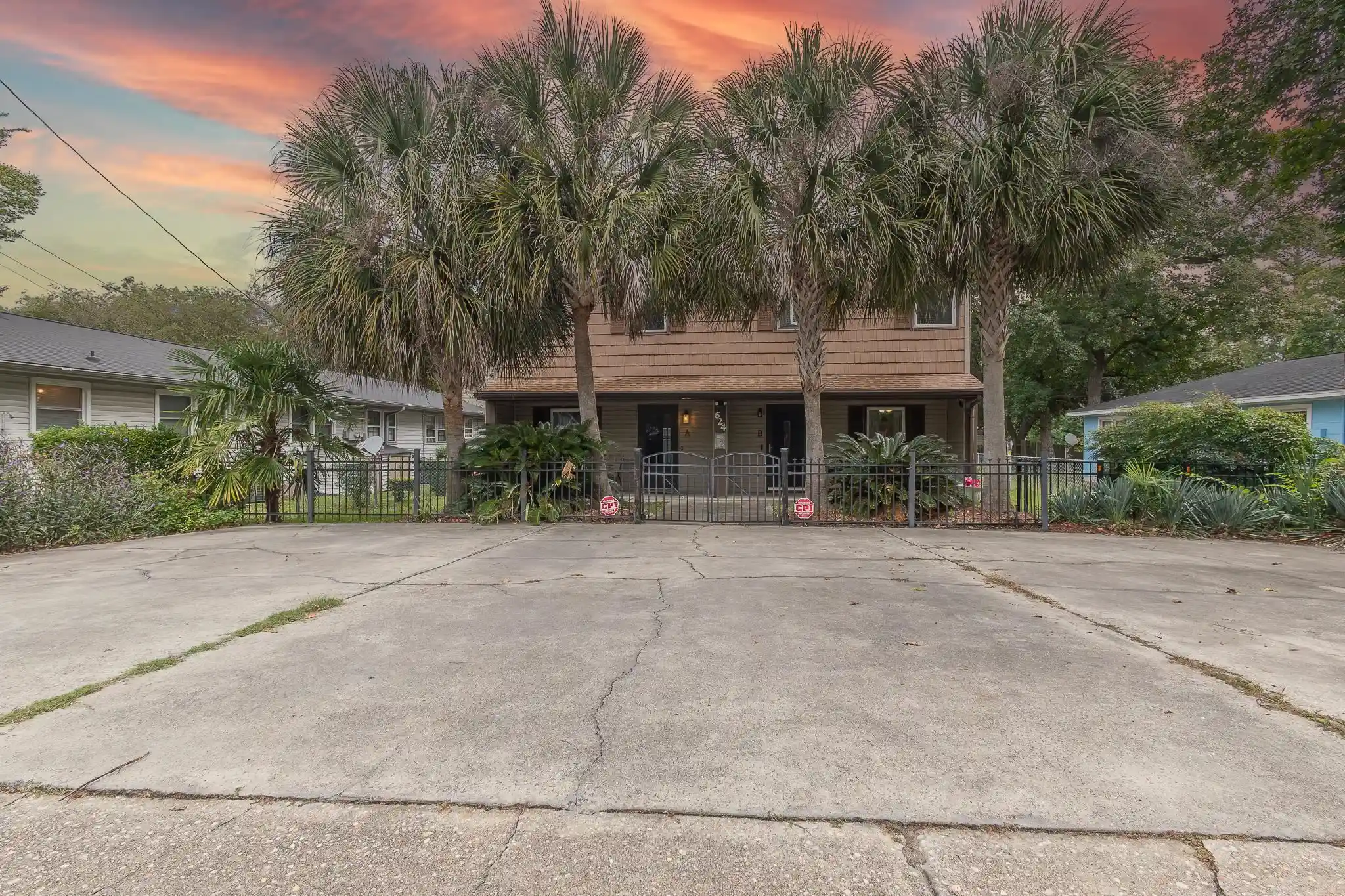 Photo 1 of Sale Pending at 624 Surfside Dr, Surfside Beach, SC 29575 | MLS# 2624664 | Listing updated on 2026-10-19