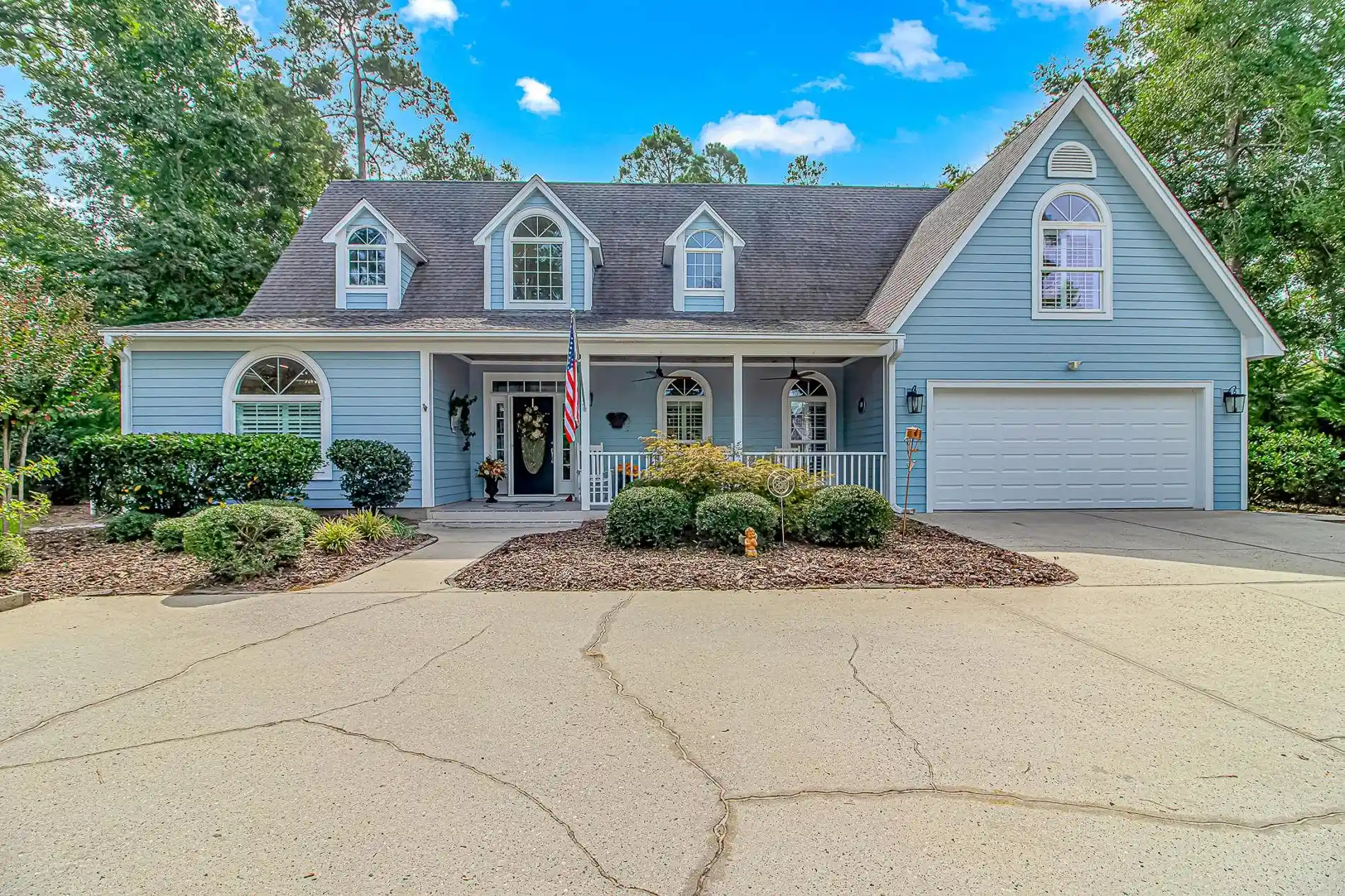 Photo 1 of Single family home for sale at 4976 S Island Dr, North Myrtle Beach, SC 29582 | MLS# 2625376 | Listing updated on 2026-10-16