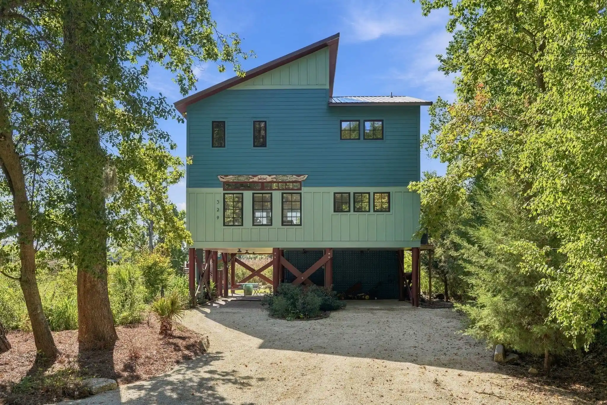 Photo 1 of Single family home for sale at 329 Kaufman St, Georgetown, SC 29440 | MLS# 2625492 | Listing updated on 2026-10-20