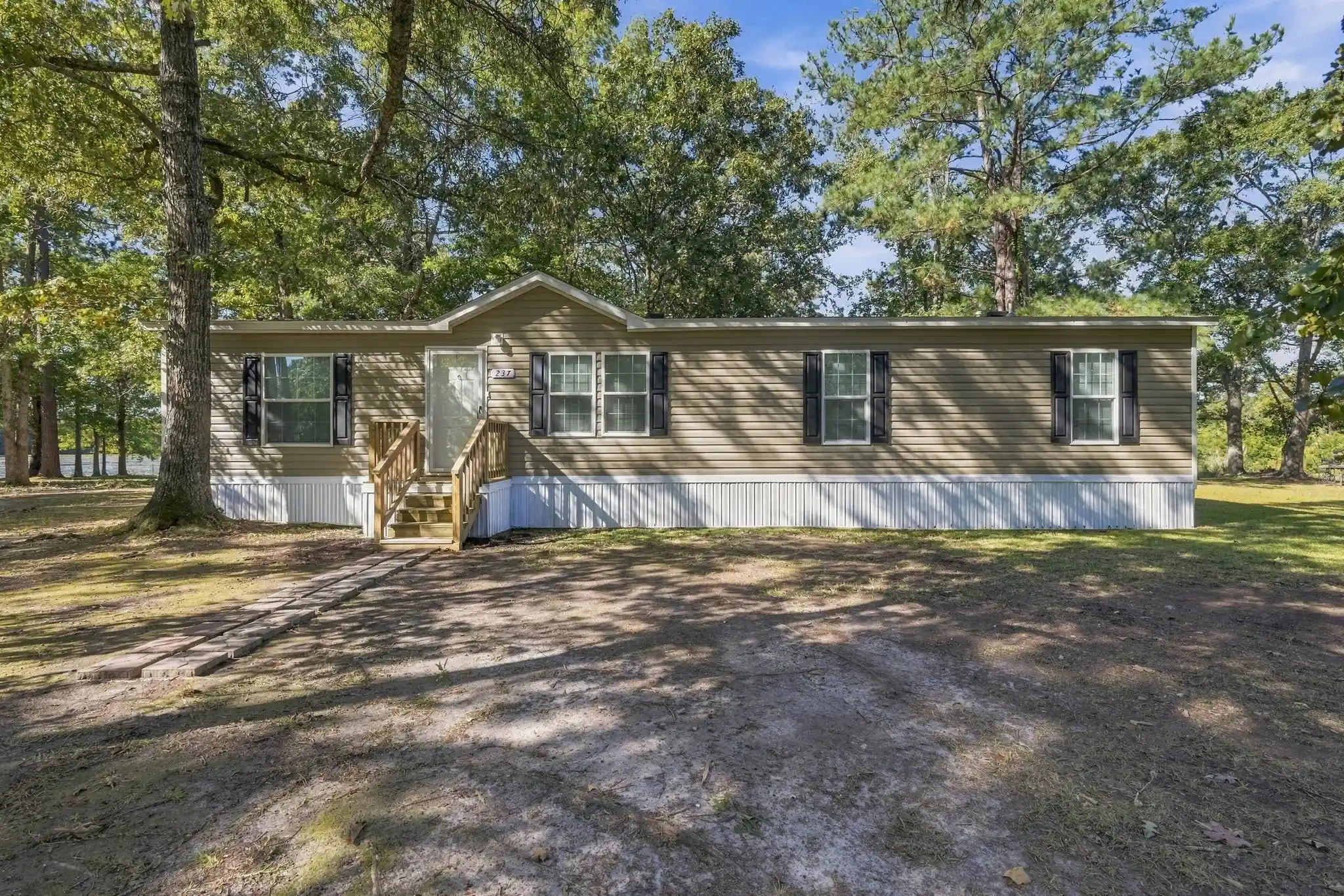 Manufactured home for sale at 237 Williamson Lake Cir, Conway, SC 29526 | MLS# 2625890
