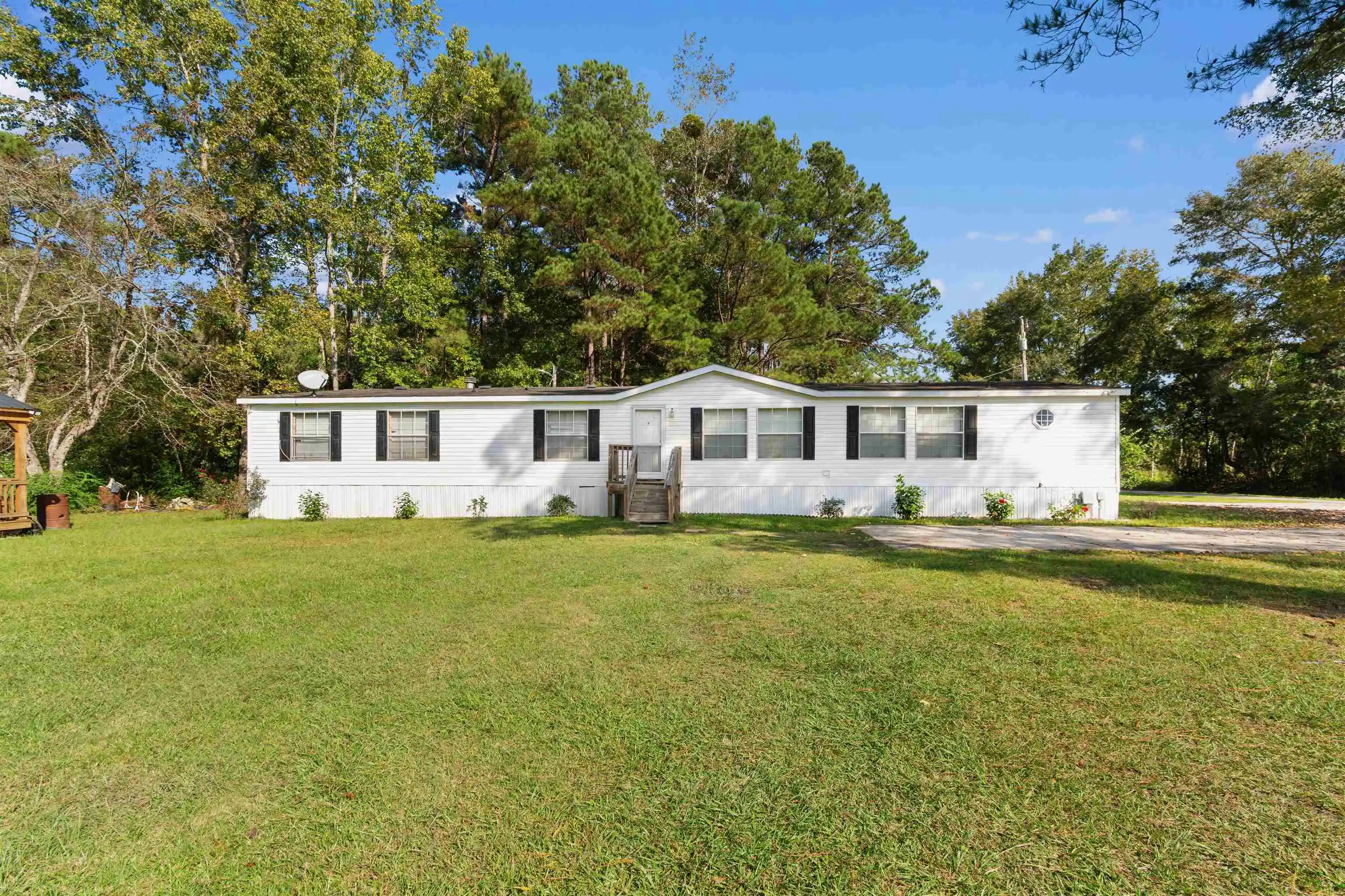 Manufactured home for sale at 8232 Rutledge St, Conway, SC 29527 | MLS# 2626019