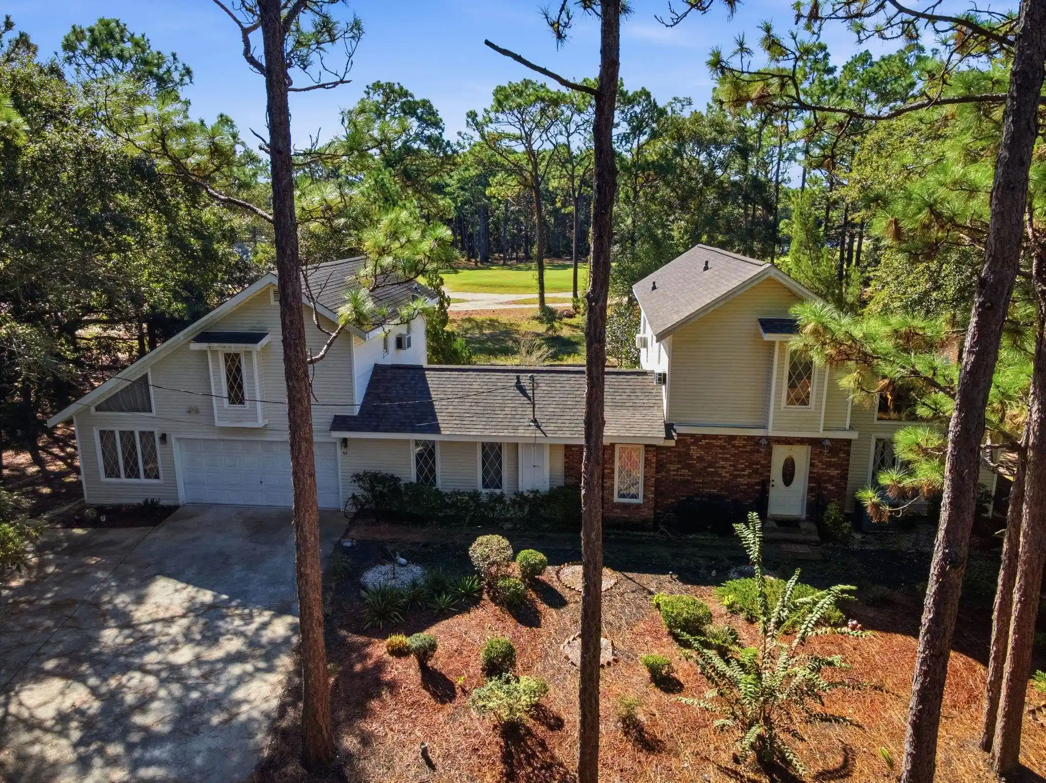 Single family home for sale at 62 Bonneau Ct, Pawleys Island, SC 29585 | MLS# 2626343