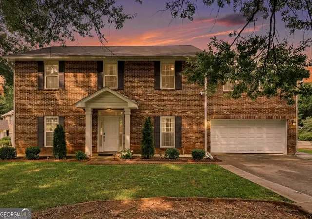 Homes for sale in Alpharetta, GA | 500 Willow Lookout, Alpharetta, GA 30022 | MLS# 10798984