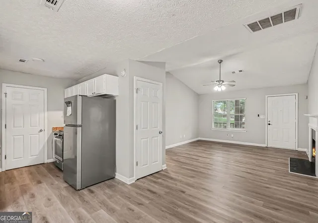 5th image of 240 Spring Cir, Senoia, GA 30276 | MLS# 10806425