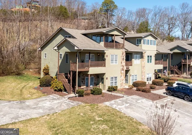 2nd image of 1725 Watercrest Wy, Young Harris, GA 30582