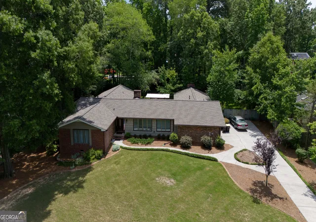 Photo 2 of Single family home for sale at 109 Rollingwood Cir Nw, Rome, GA 30165 | MLS# 10799376 | Listing updated on 2026-09-13