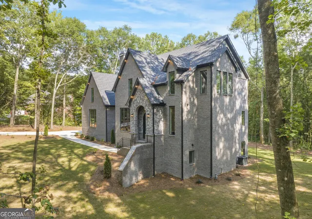 Photo 1 of Sale Pending at 337 Sandy Crk Rd, Commerce, GA 30530 | MLS# 10566436 | Listing updated on 2026-01-05