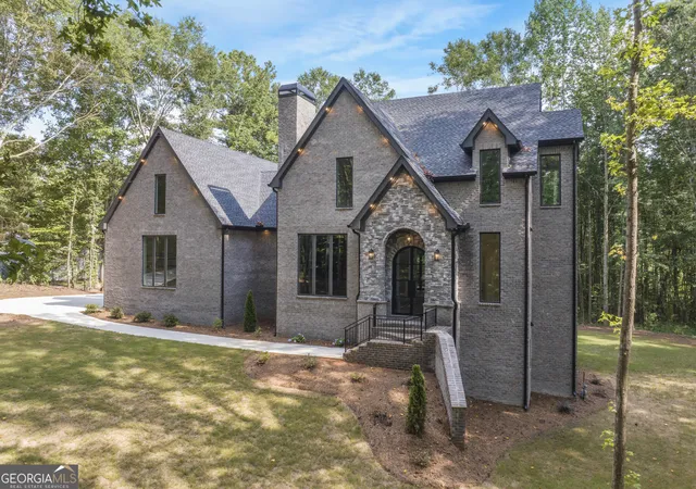 Photo 2 of Sale Pending at 337 Sandy Crk Rd, Commerce, GA 30530 | MLS# 10566436 | Listing updated on 2026-01-05