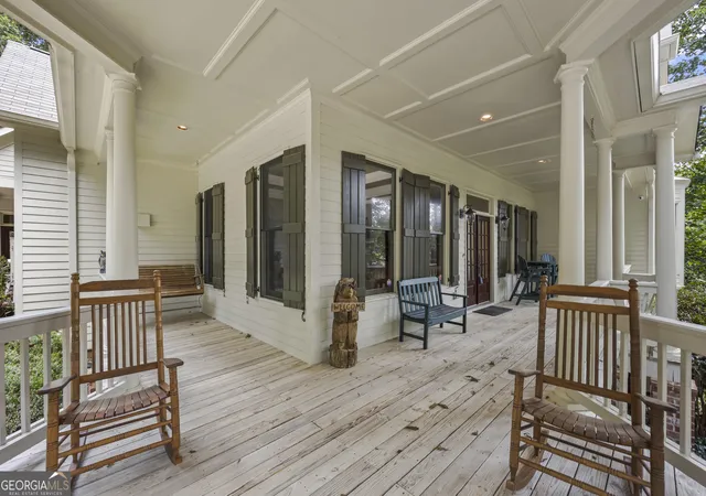 Photo 4 of Single family home for sale at 8555 Berringer Point Dr, Gainesville, GA 30506 | MLS# 10813703 | Listing updated on 2026-10-30
