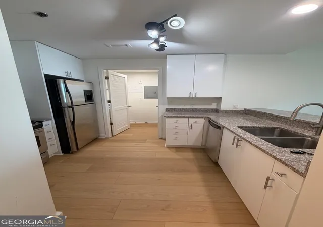 1st image of 3338 Peachtree Rd Ne #1106, Atlanta, GA 30326 | MLS# 10813995