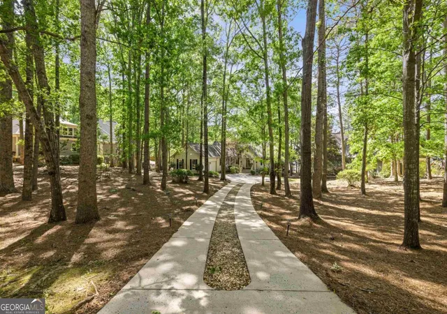 2nd image of 129 Barrington Hall Dr, Eatonton, GA 31024 | MLS# 10814772