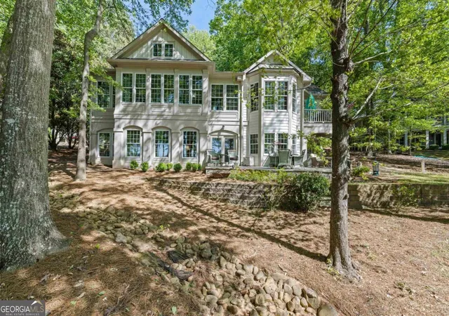 3rd image of 129 Barrington Hall Dr, Eatonton, GA 31024 | MLS# 10814772