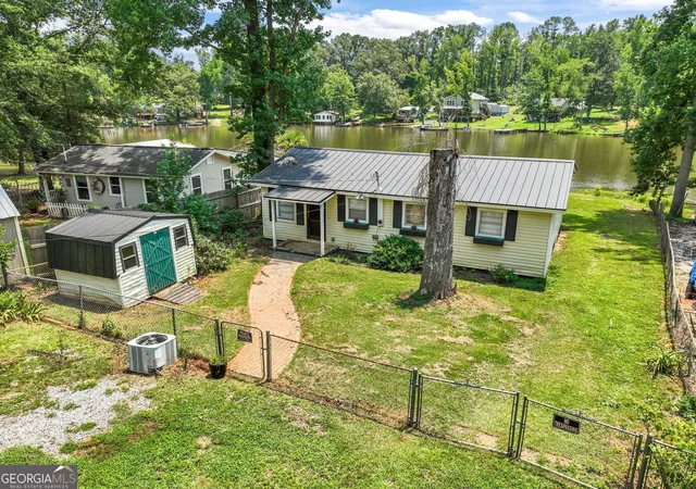 Photo 1 of Single family home for sale at 178 Southern Shrs Rd, Jackson, GA 30233 | MLS# 10813649 | Listing updated on 2026-08-31