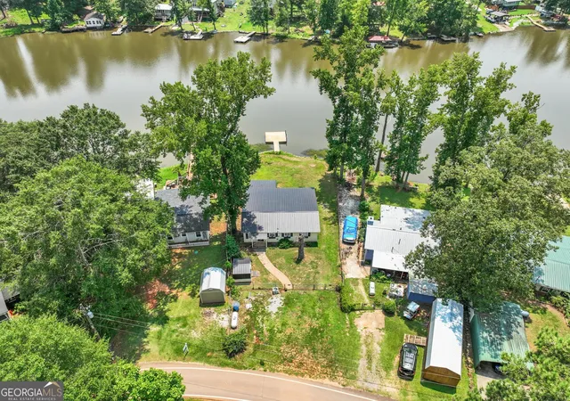 Photo 3 of Single family home for sale at 178 Southern Shrs Rd, Jackson, GA 30233 | MLS# 10813649 | Listing updated on 2026-08-31