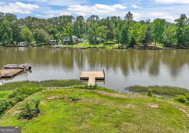 Photo 4 of Single family home for sale at 178 Southern Shrs Rd, Jackson, GA 30233 | MLS# 10813649 | Listing updated on 2026-08-31