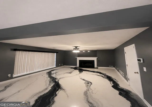 Photo 2 of Single family home for sale at 124 Heathrow Dr, Riverdale, GA 30274 | MLS# 10817397 | Listing updated on 2026-09-12