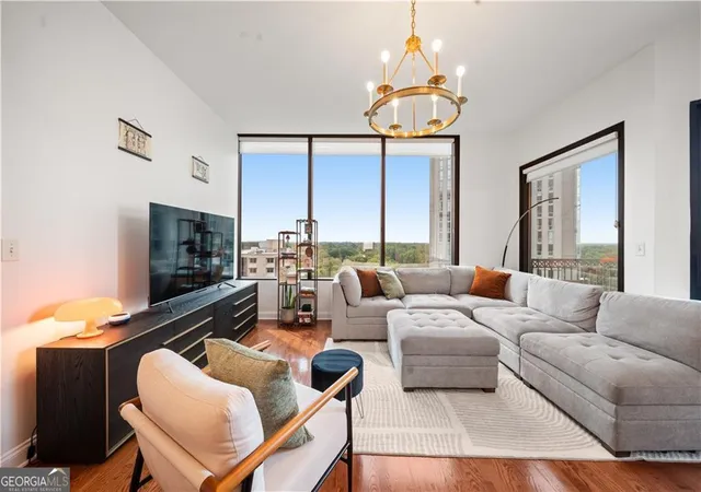 5th image of 2828 Peachtree Rd Ne #1204, Atlanta, GA 30305 | MLS# 10797876