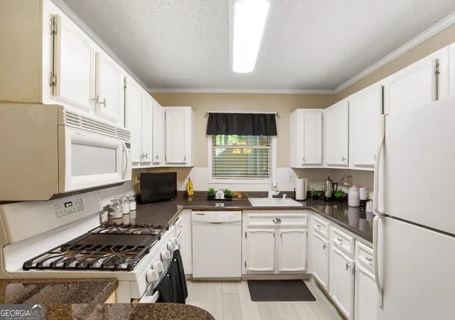 Photo 3 of Condo for sale at 306 Countryside Pl Se, Smyrna, GA 30080 | MLS# 10728987 | Listing updated on 2026-06-02