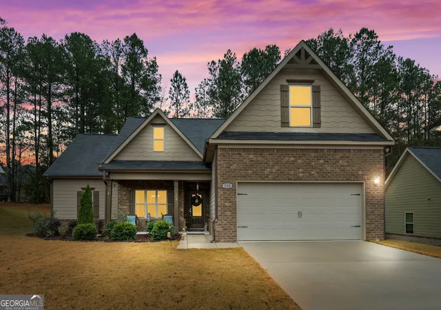 Photo 2 of Sale Pending at 110 Coulter Woods Dr, Locust Grove, GA 30248 | MLS# 10667628 | Listing updated on 2026-01-16