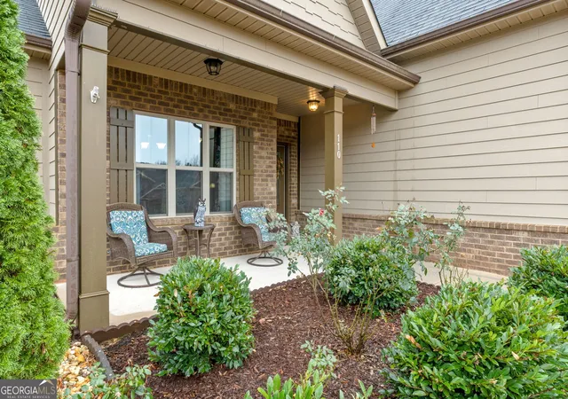 Photo 4 of Sale Pending at 110 Coulter Woods Dr, Locust Grove, GA 30248 | MLS# 10667628 | Listing updated on 2026-01-16