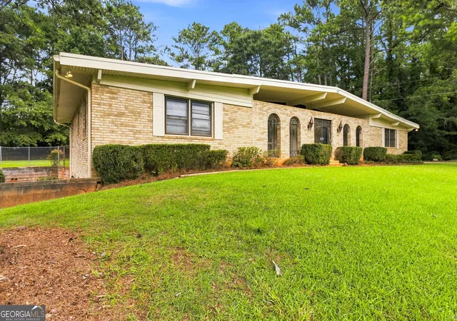 2nd image of 103 Club Ct, Stockbridge, GA 30281 | MLS# 10824399